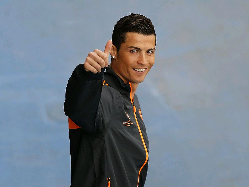 劳动1923主帅比赛中突发疾病去世，塞尔维亚足协发文致哀（塞尔维亚足协致哀：劳动1923主帅比赛中突发疾病不幸离世）