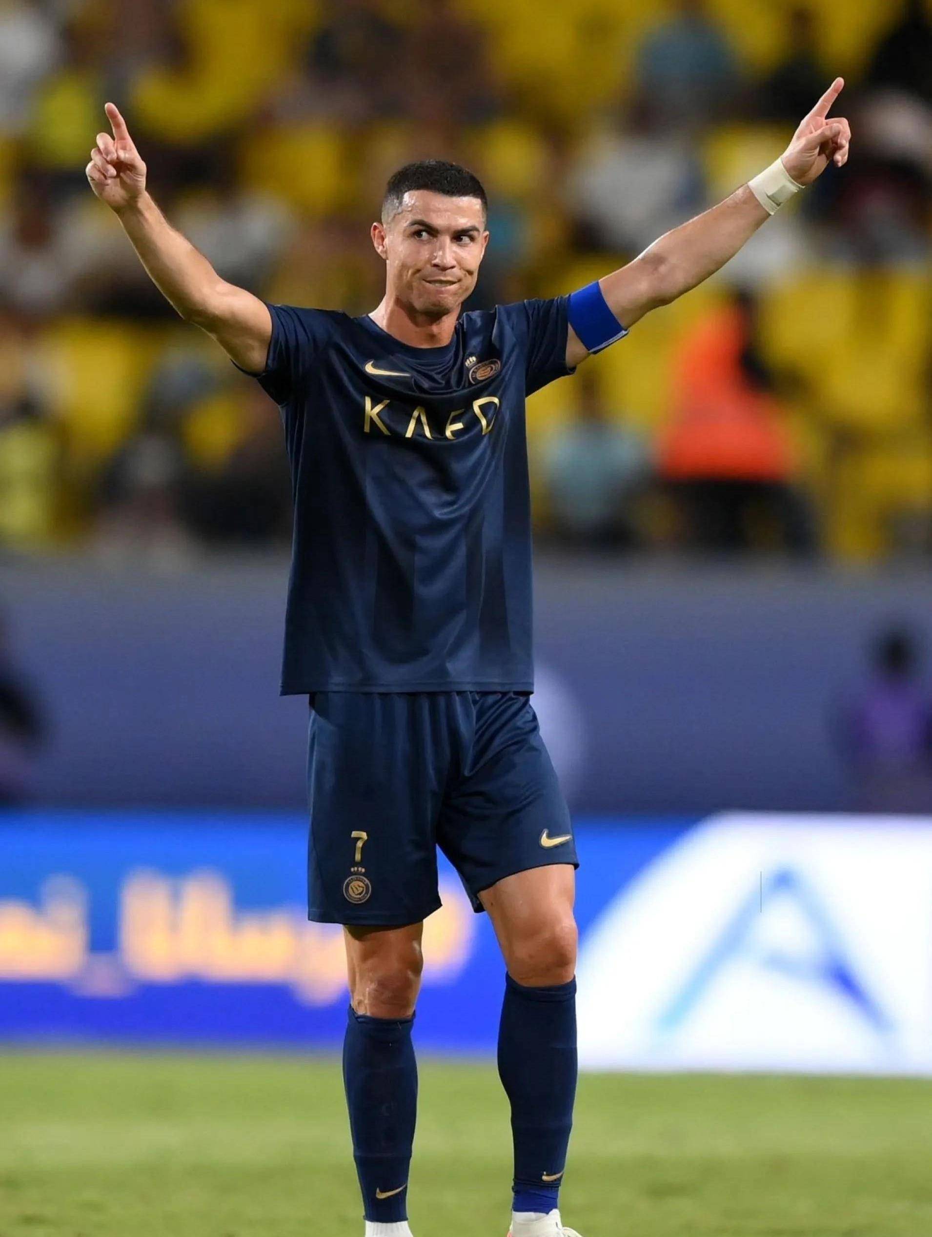 重回巅峰？内马尔17分钟戴帽助桑托斯赢球，赛后透露自己未来去向（内马尔17分钟戴帽助桑托斯取胜，赛后自曝下一站：重返巅峰在路上？）