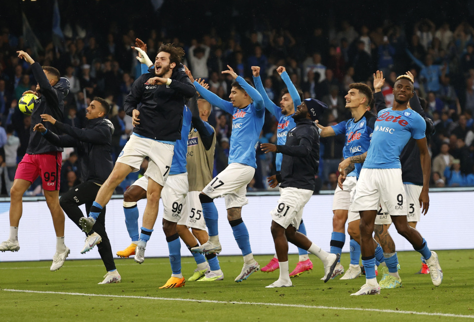 国米近8场对西班牙球队仅1负，近18场欧冠小组赛／联赛也仅1负（国际米兰近8次对阵西班牙球队仅败1场，欧冠小组赛／联赛近18场亦仅一败）