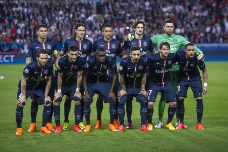 连进五球！巴萨5-3翻盘，悍将戴帽，西甲狂飙6连胜，稳住头名位置（巴萨5-3逆转狂胜：连下五城，悍将上演帽子戏法，西甲豪取六连胜稳居榜首）