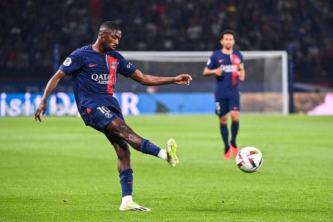 安东尼：孔帕尼夏窗曾给我打电话，但我已与贝蒂斯达成协议（安东尼透露：夏窗曾接孔帕尼来电，但已先与贝蒂斯谈妥）