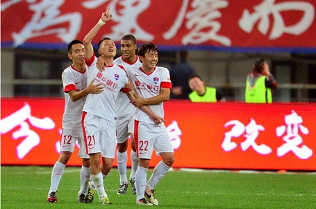 皇家马德里与西甲之间的法律战争：埃尔切的意外受益者？（皇马与西甲法庭对决：埃尔切会否成为意外赢家？）