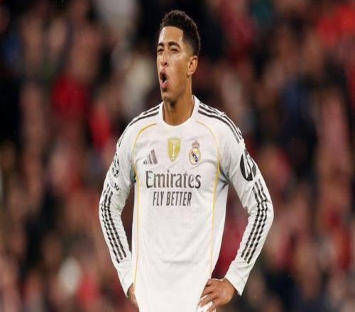 曼联重返英超前六（曼联再度跻身英超前六）