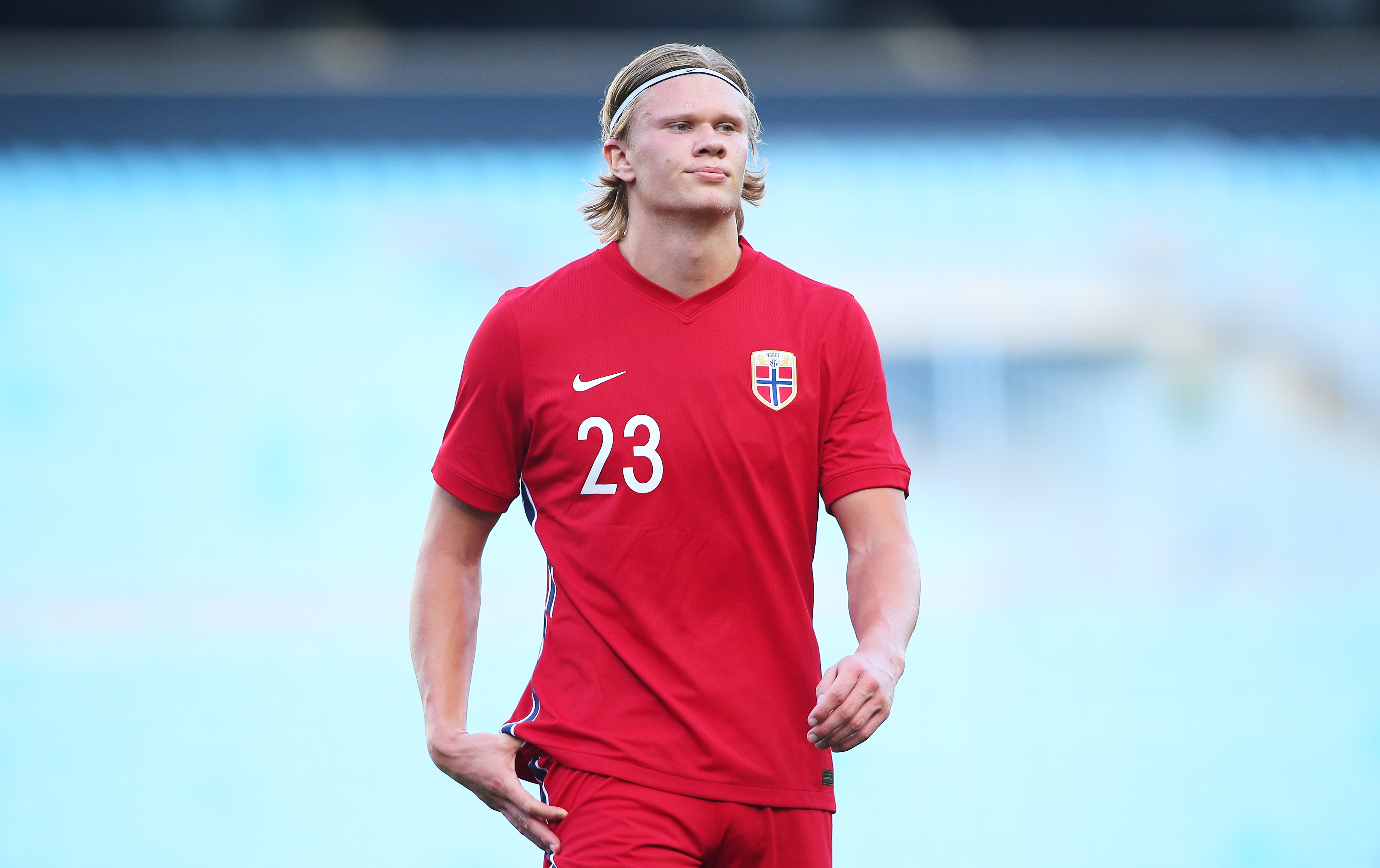 曼城与利物浦本轮积分榜争夺激烈（曼城与利物浦本轮积分榜之争白热化）