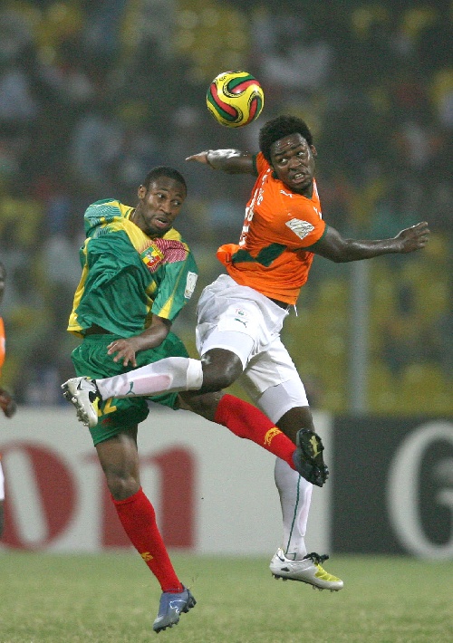 上赛季场均20分9.6板！媒体人：江苏签下前江西外援罗伯特（媒体曝江苏签下前江西外援罗伯特：上季场均20分9.6篮板）